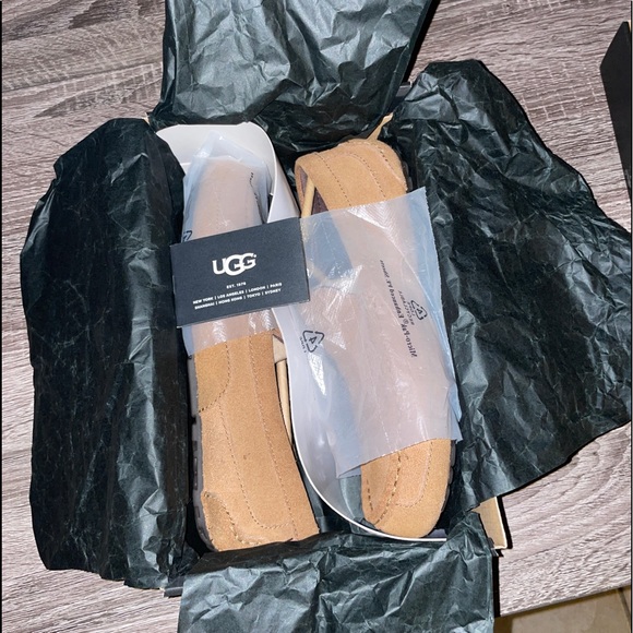 Brown Ugg Alder Mens Slipper - Picture 1 of 5